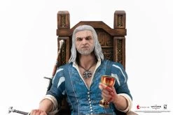 The Witcher 3: Wild Hunt - Geralt 1/6 Scale Statue -Toy Store 0007 DSC00656 Edit 2 2048x2048 bc10cb9c 9c0a 4f5e 862f ea61fac8e2c3