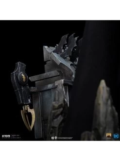 Iron Studios DC Comics - Batman Unleashed Deluxe 1/10 Scale Statue -Toy Store 202457 1536 2048