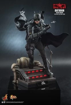 Hot Toys The Batman - Batman Deluxe 1/6 Scale Figure -Toy Store PD16463953468tC