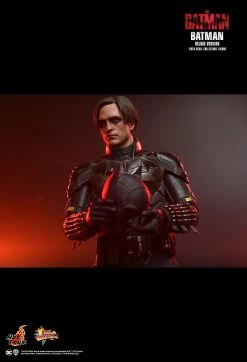 Hot Toys The Batman - Batman Deluxe 1/6 Scale Figure -Toy Store PD1646395348t0C