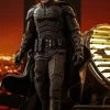 Hot Toys The Batman - Batman And Bat-Signal 1/6 Scale Set -Toy Store PD1646395513l7K