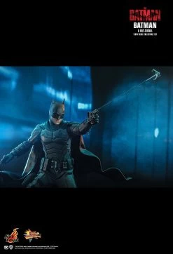 Hot Toys The Batman - Batman And Bat-Signal 1/6 Scale Set -Toy Store PD1646395515EE8