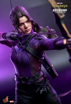 Hot Toys Hawkeye - Kate Bishop 1/6 Scale Figure