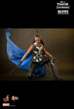 Hot Toys Thor 4: Love And Thunder - Valkyrie 1/6 Scale Figure -Toy Store PD1662527207I2O