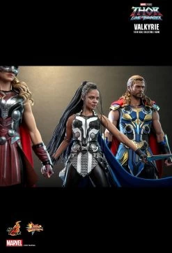 Hot Toys Thor 4: Love And Thunder - Valkyrie 1/6 Scale Figure -Toy Store PD1662527207Mjj