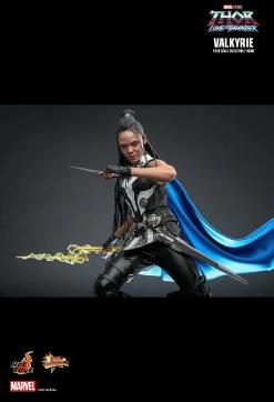 Hot Toys Thor 4: Love And Thunder - Valkyrie 1/6 Scale Figure -Toy Store PD1662527207df8