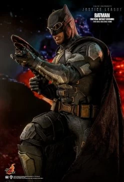 Hot Toys Zack Snyder's Justice League - Batman (Tactical Batsuit) 1/6 Scale Figure -Toy Store PD1663302139C5b