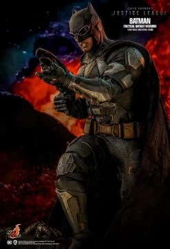 Hot Toys Zack Snyder's Justice League - Batman (Tactical Batsuit) 1/6 Scale Figure -Toy Store PD1663302139xKb