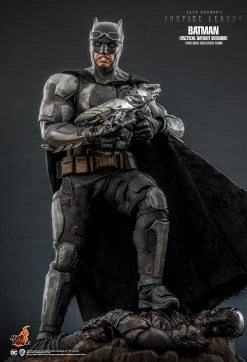 Hot Toys Zack Snyder's Justice League - Batman (Tactical Batsuit) 1/6 Scale Figure -Toy Store PD16633021406Wl