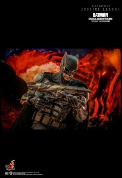 Hot Toys Zack Snyder's Justice League - Batman (Tactical Batsuit) 1/6 Scale Figure -Toy Store PD1663302140ntQ