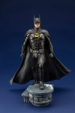 Kotobukiya THE FLASH - Batman ArtFX Statue -Toy Store SV355 ARTFX BATMAN THEFLASH 02