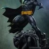 DC Comics - Batman (Black & Grey) 1/6 Maquette -Toy Store batman black and gray edition dc comics gallery 64b719ce2c315