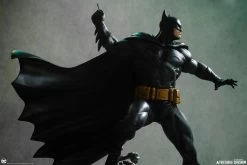 DC Comics - Batman (Black & Grey) 1/6 Maquette -Toy Store batman black and gray edition dc comics gallery 64b719d2b1f0c