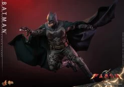 Hot Toys The Flash - Batman 1/6 Scale Figure -Toy Store batman dc comics gallery 6478c6fb63978