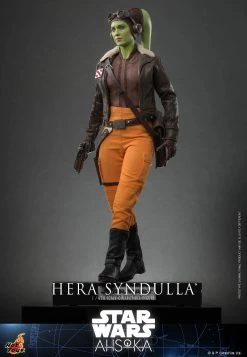 Hot Toys Star Wars: Ahsoka - Hera Syndulla 1/6 Scale Figure -Toy Store hera syndulla star wars gallery 65295e2fc0670