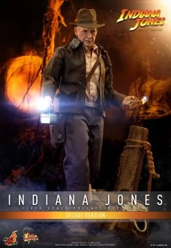 Hot Toys Indiana Jones And The Dial Of Destiny - Indiana Jones Deluxe 1/6 Scale Figure