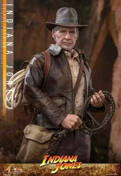 Hot Toys Indiana Jones And The Dial Of Destiny - Indiana Jones Deluxe 1/6 Scale Figure -Toy Store indiana jones deluxe version indiana jones gallery 649f428cbab0e
