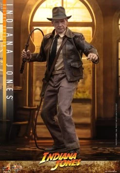 Hot Toys Indiana Jones And The Dial Of Destiny - Indiana Jones Deluxe 1/6 Scale Figure -Toy Store indiana jones deluxe version indiana jones gallery 649f429034a29