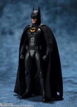S.H.FIGUARTS Batman (The Flash) -Toy Store item 0000014463 6uXVXOpu 01 731x1024 1