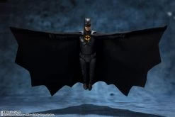 S.H.FIGUARTS Batman (The Flash) -Toy Store item 0000014463 dd9pAduu 06 1024x683 1