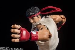 S.H.FIGUARTS Street Fighter Ryu Outfit 2 -Toy Store item 0000014591 MKabUcY4 08 1024x683 1