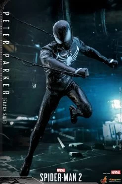 Hot Toys Spider-Man 2 (Video Game) - Peter Parker (Black Suit) 1/6 Scale Figure -Toy Store peter parker black suit marvel gallery 64c143df3c48f