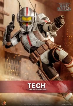 Hot Toys Star Wars: The Bad Batch - Tech 1/6 Scale Figure
