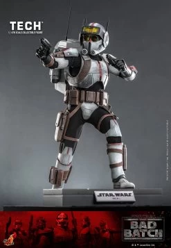 Hot Toys Star Wars: The Bad Batch - Tech 1/6 Scale Figure -Toy Store tech star wars gallery 640775e75eea5