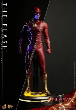 Hot Toys The Flash - The Flash 1/6 Scale Figure -Toy Store the flash dc comics gallery 648214f8350f4