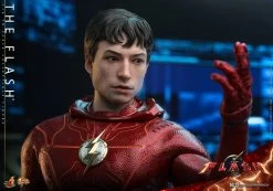 Hot Toys The Flash - The Flash 1/6 Scale Figure -Toy Store the flash dc comics gallery 6482151c70579