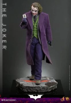 Hot Toys Batman: The Dark Knight Trilogy - Joker 1/6 Scale Figure -Toy Store the joker dc comics gallery 64c3041ce5d62
