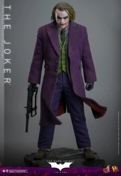 Hot Toys Batman: The Dark Knight Trilogy - Joker 1/6 Scale Figure -Toy Store the joker dc comics gallery 64c3041d67788