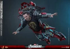 Hot Toys Avengers - Tony Stark (Mark VII Suit-Up) 1/6 Scale Figure -Toy Store tony stark mark vii suit up version marvel gallery 64c146bd04969