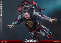 Hot Toys Avengers - Tony Stark (Mark VII Suit-Up) 1/6 Scale Figure -Toy Store tony stark mark vii suit up version marvel gallery 64c146bda60ad