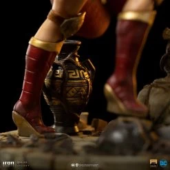 Iron Studios Wonder Woman - Unleashed 1/10 Scale Statue -Toy Store wonder woman unleashed dc comics gallery 644c0aa2df479
